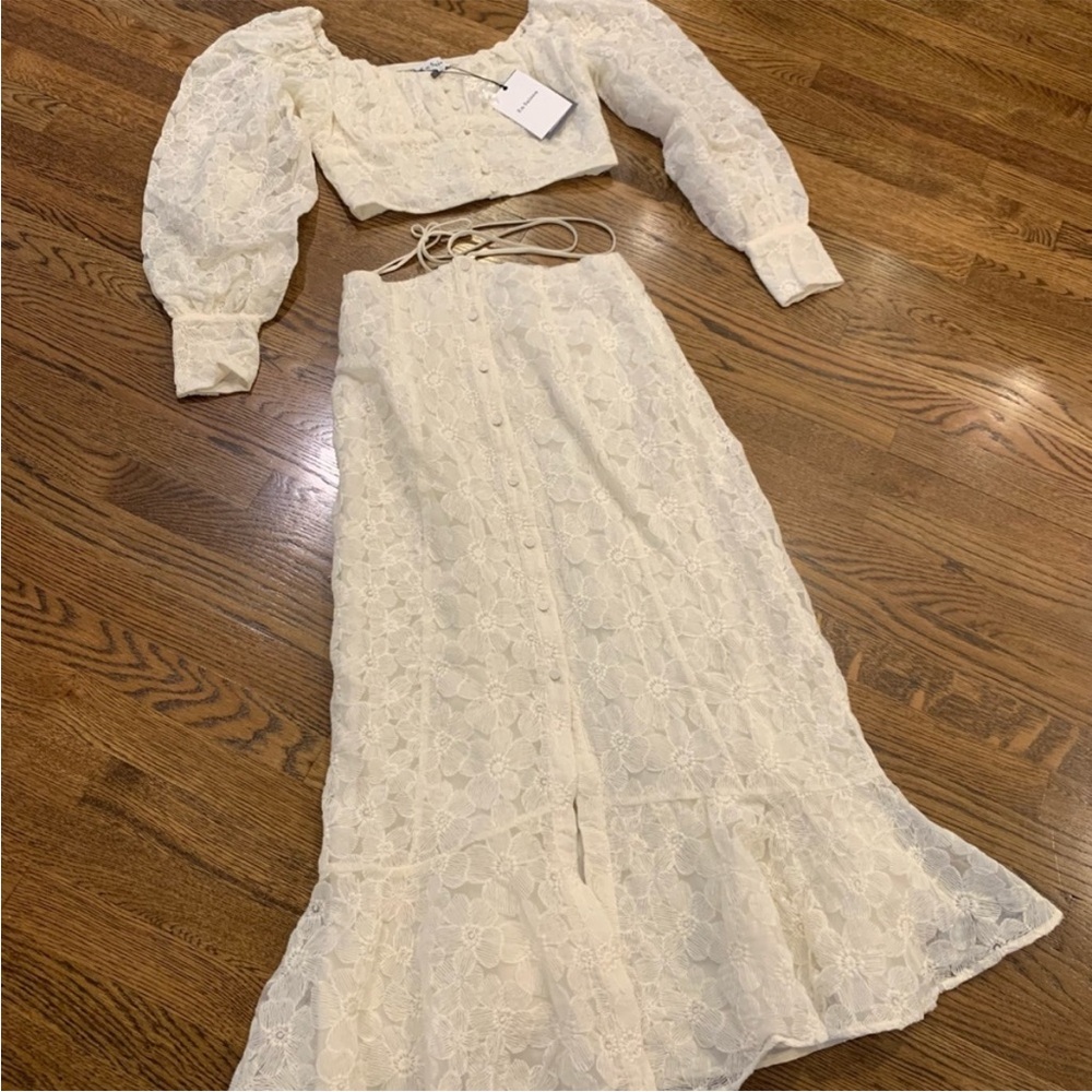 En saison 2 piece lace set